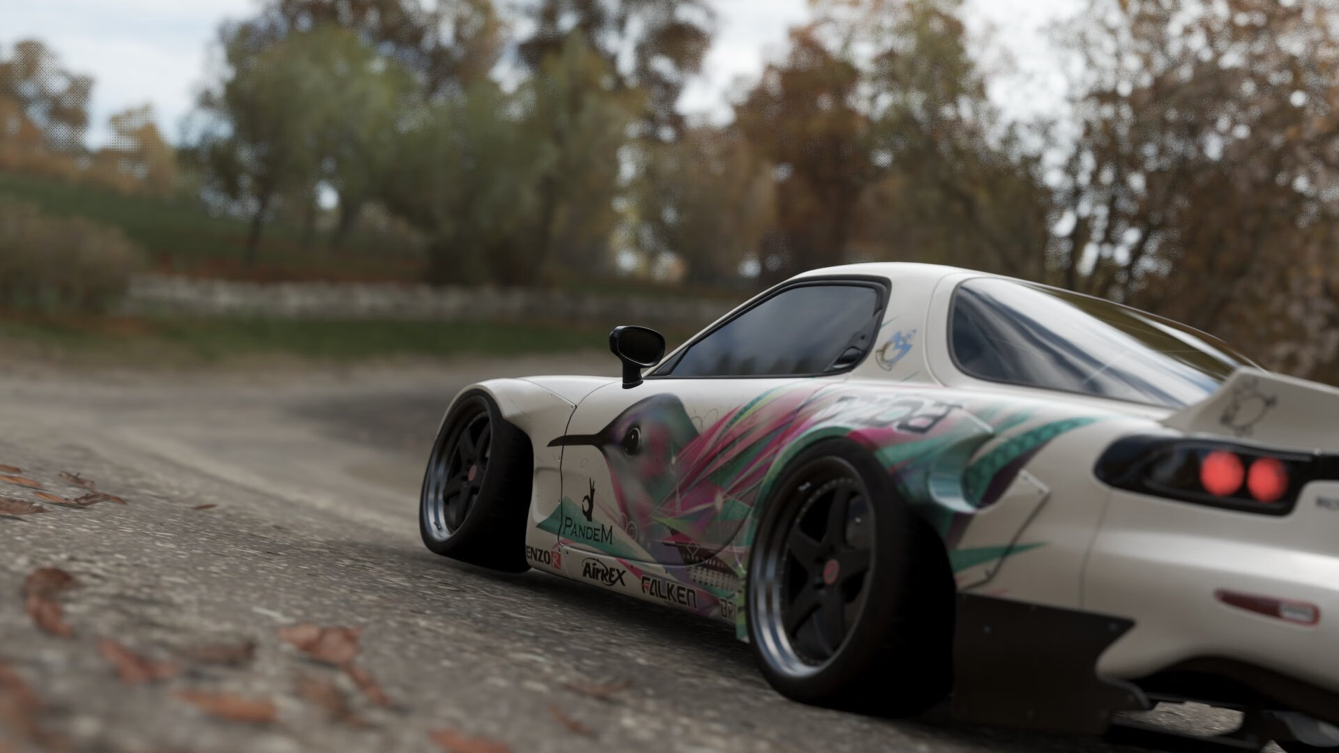 “高新体育中心:网球选手挑战赛场,激战正酣”