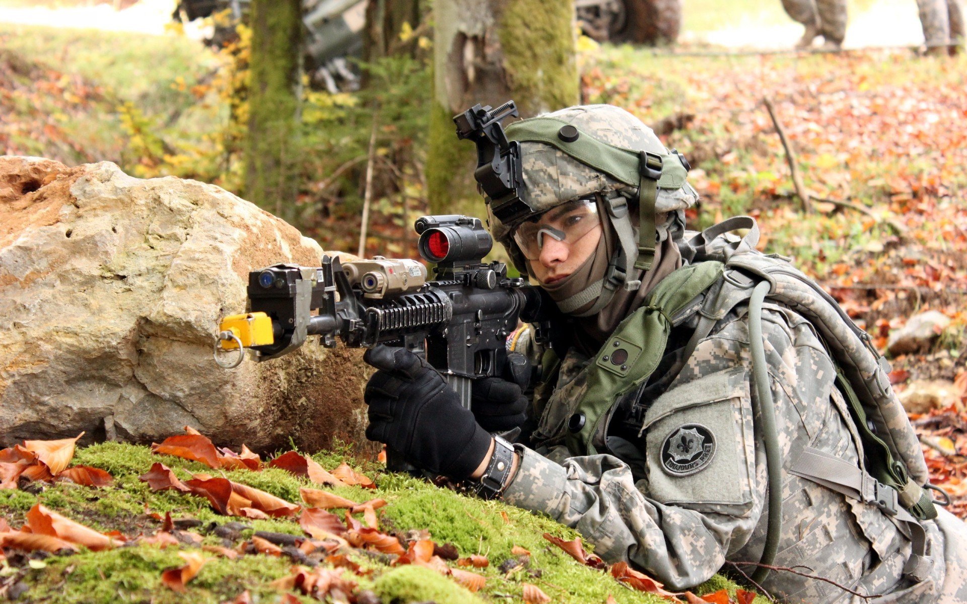 Kaiyun APP-德雷塞尔蝉联蝶泳冠军引爆泳池，德雷塞尔游泳比赛视频