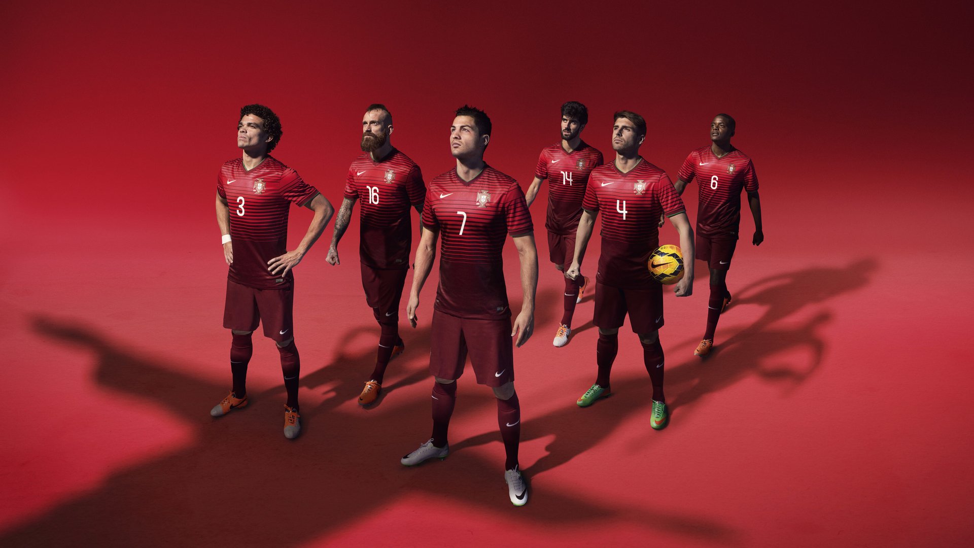 kering.com-青年才俊的热血逆袭：从菜鸟到明星的成长历程